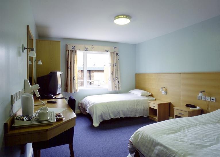 The Olympic Lodge Aylesbury  Ngoại thất bức ảnh