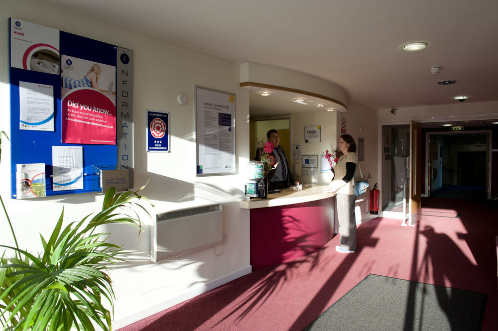 The Olympic Lodge Aylesbury  Ngoại thất bức ảnh