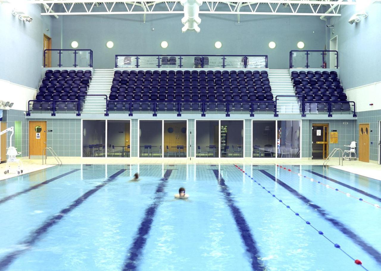The Olympic Lodge Aylesbury  Ngoại thất bức ảnh